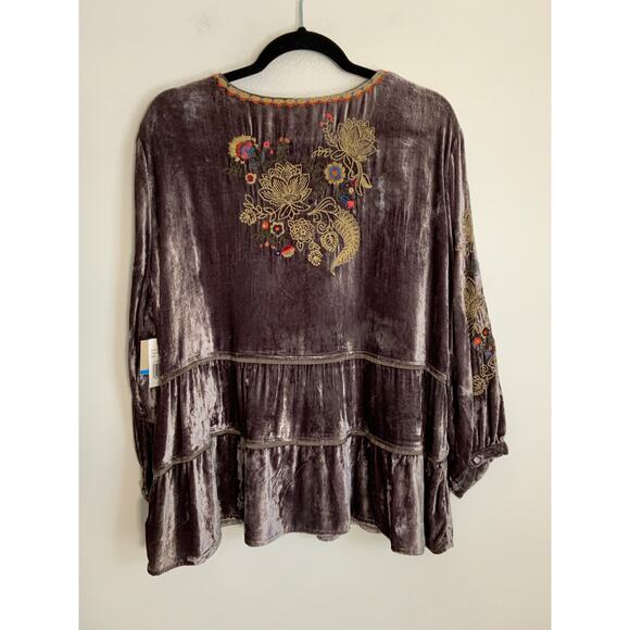 John Mark Velvet Embroidered Top NWT size XL - Picture 6 of 8